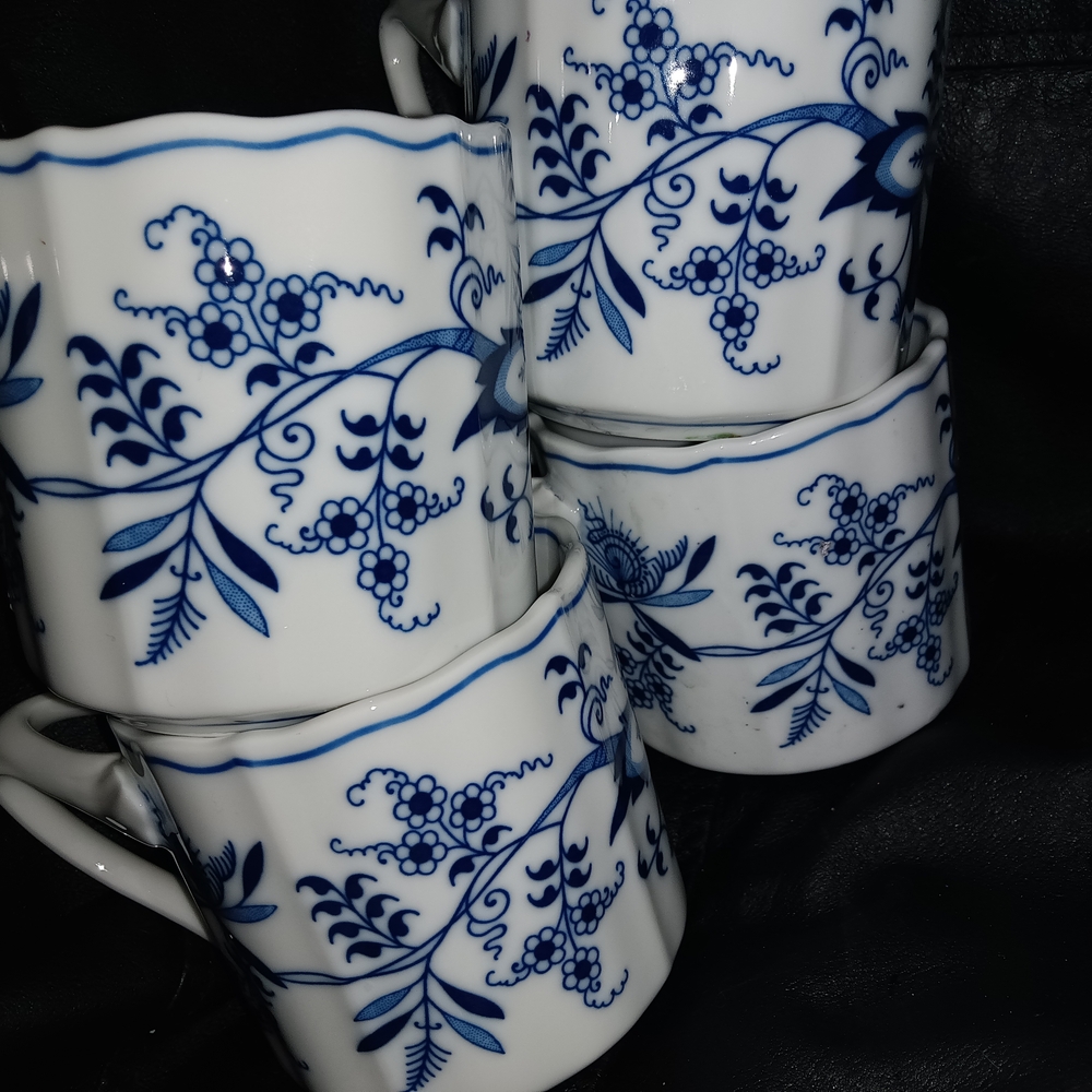Set Of 4 Blue Danube China Coffee Cups